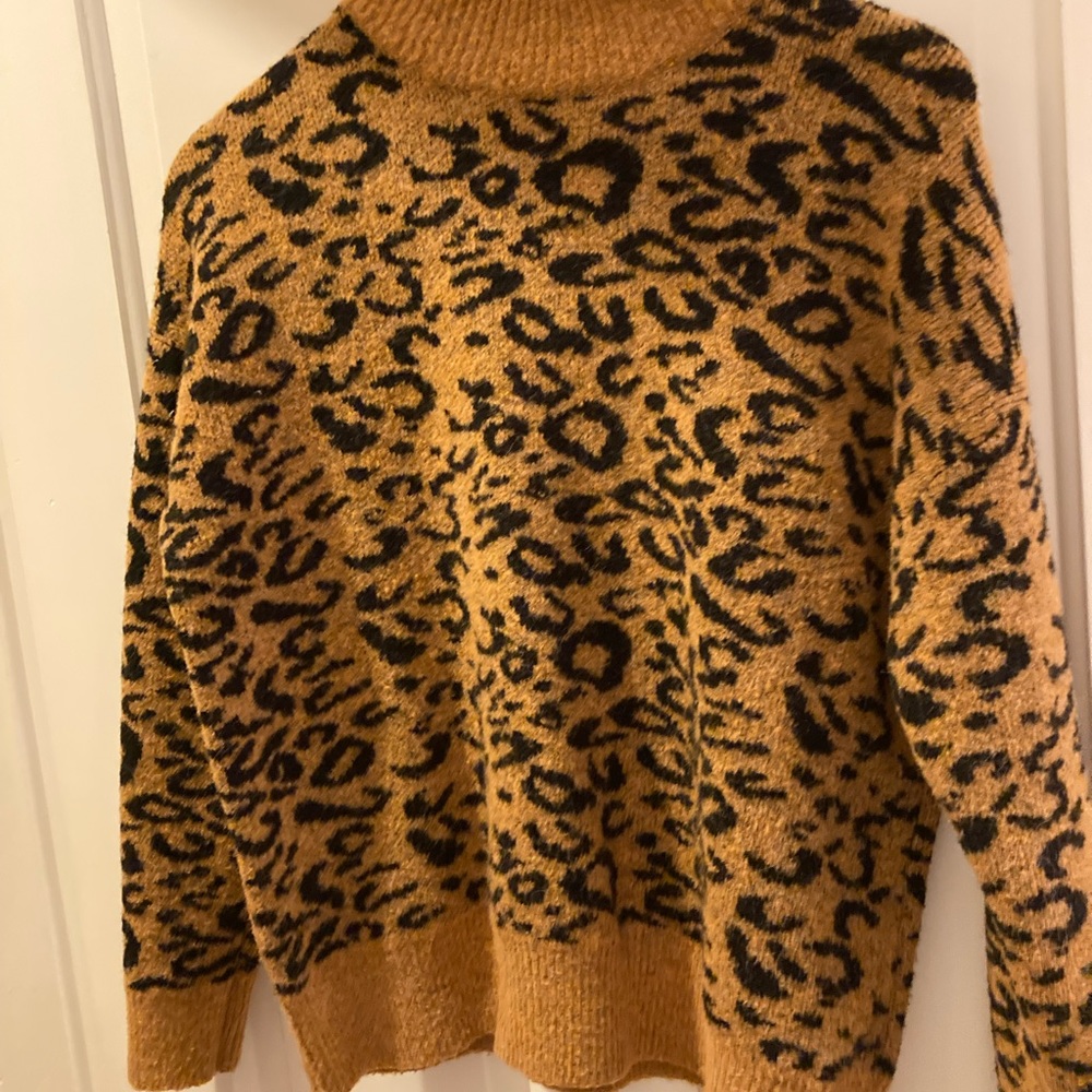 Leopard sweater